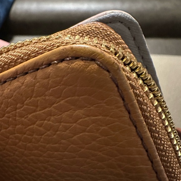 Fossil Leather Multi-Colored Wallet - Picture 5 of 7